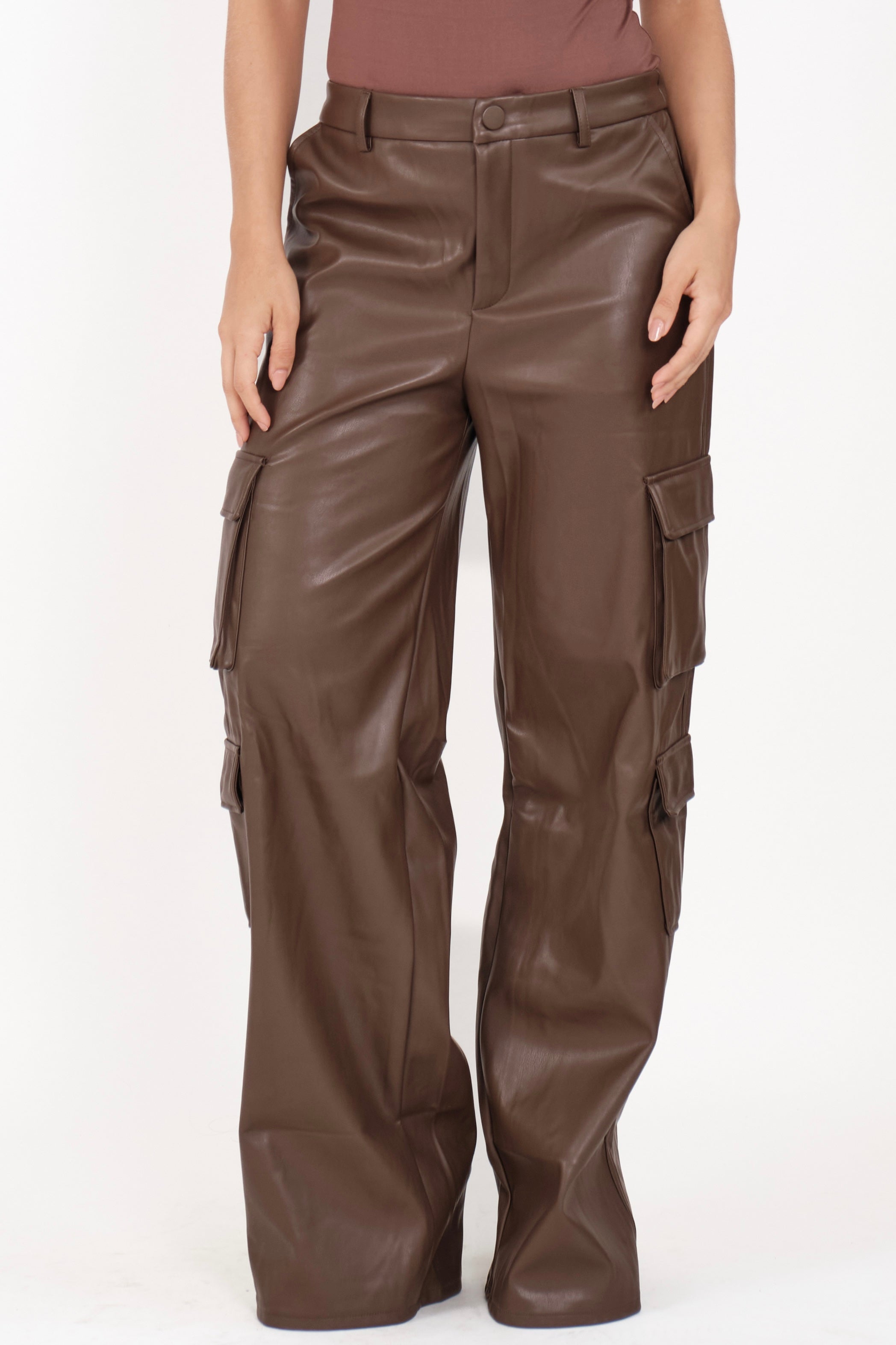 LEATHER PANTS