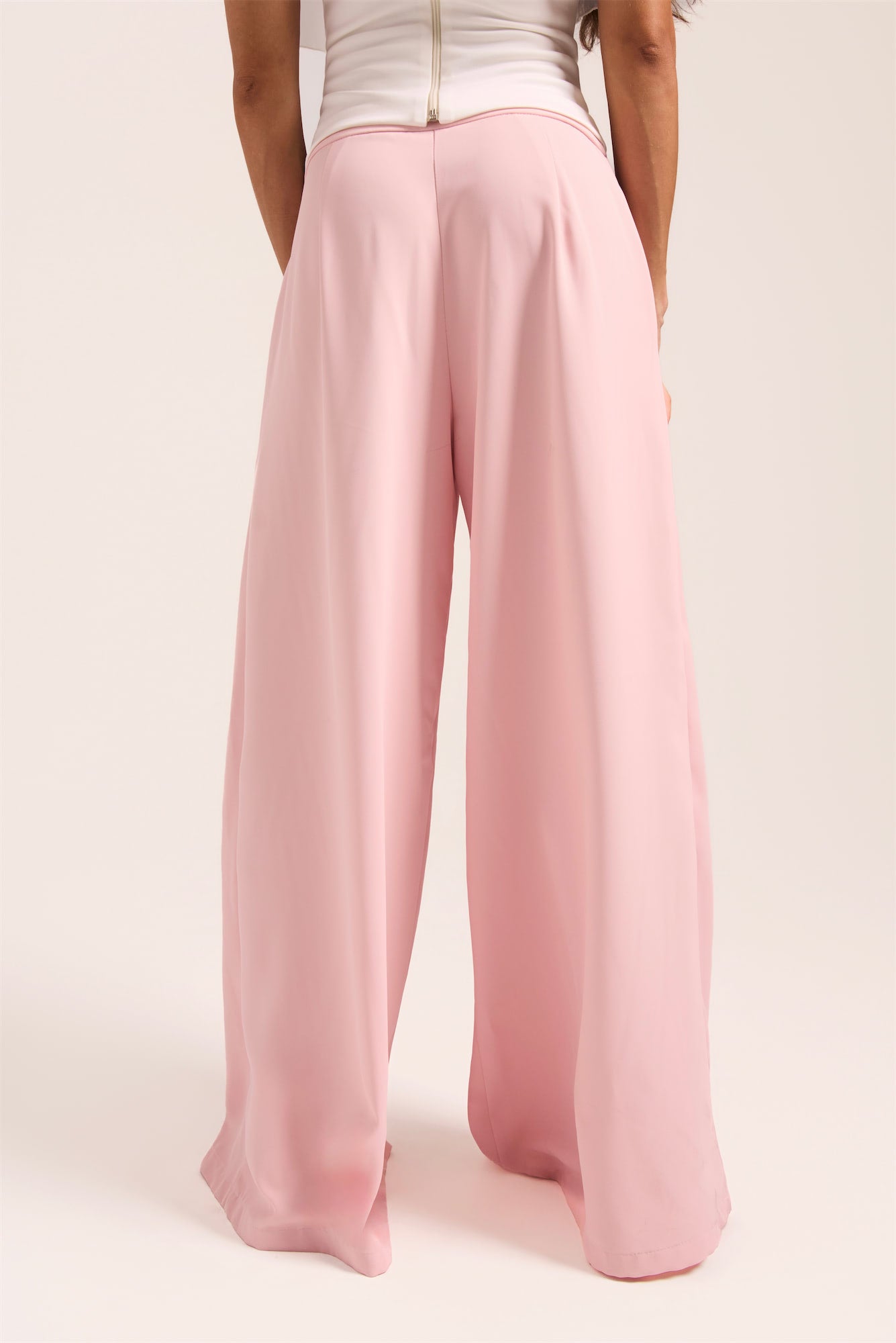 TONIA PANT